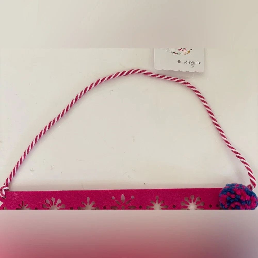 Spanish Christmas 6 ft garland (2) and hanging sign NEW NWT 3 item festive decor